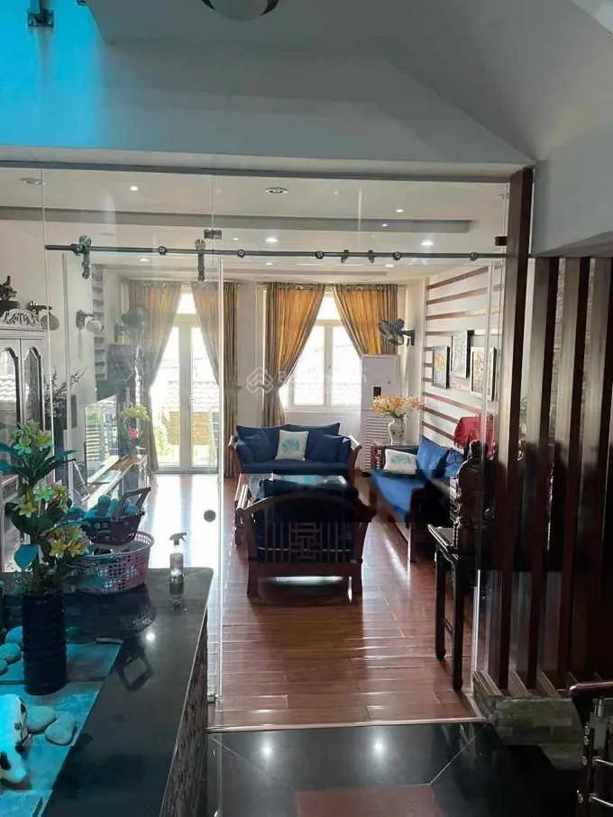 Nhà HXH ha 400tr, Hậu Giang, P4, Tân Bình, 91m2, 5 tầng, có hầ̀m, tặng nội thất.
