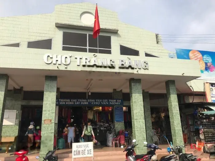 Tôi giảm ngay 160 triệu còn 860tr bán gấp lô 115m2 đất thổ cư ngay chợ Trảng Bàng sổ hồng riêng