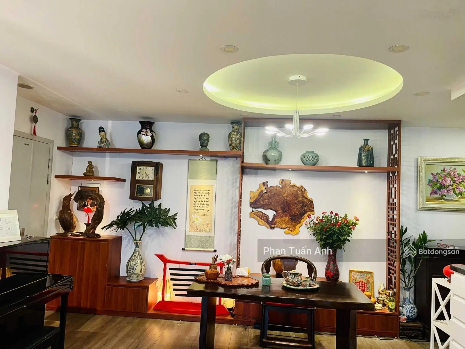 Chính chủ tin tưởng gửi bán căn hoa hậu toà C 141m2 căn số 12 tầng trung tại Golden Palace, Mễ Trì