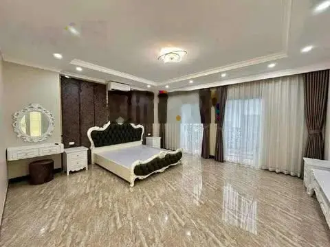 Bán gấp nhà phố Bồ Đề 73m2 7tầng thang máy, gara 2 ô tô kinh doanh ngõ thông phố Hồng Tiến 17. X Tỷ