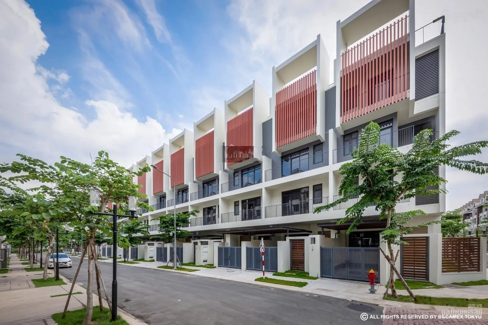 Bán nhà liền kề đã hoàn thiện tại thành phố mới Bình Dương - thanh toán chỉ từ 18 triệu/tháng
