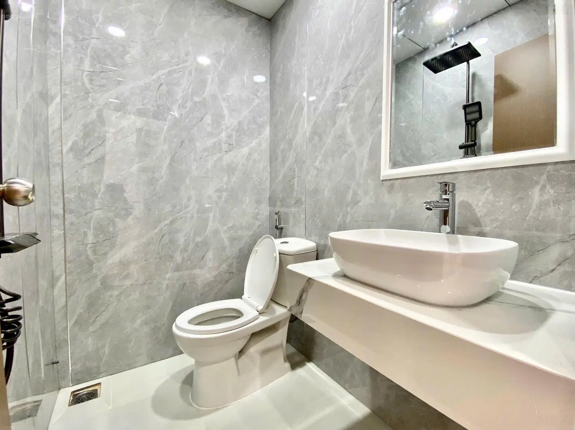 Bán căn góc Mường Thanh Viễn Triều, , Nha Trang, căn 520 toà 1B giá 2tỷ 280, 67m2, Full nội thất
