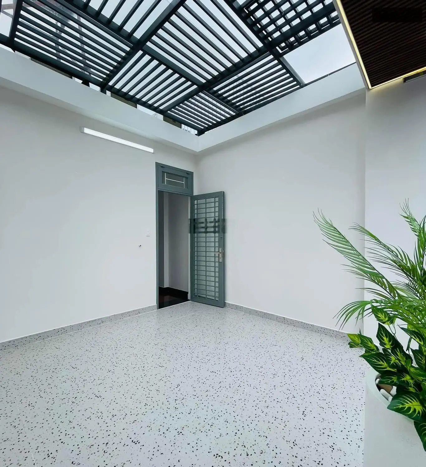 LÊN SÓNG NHÀ HẺM Ô TÔ 5M-NHIÊU TÂM QUẬN 5.Giá 2tỷ780/48m2.Cho thuê 10tr/tháng