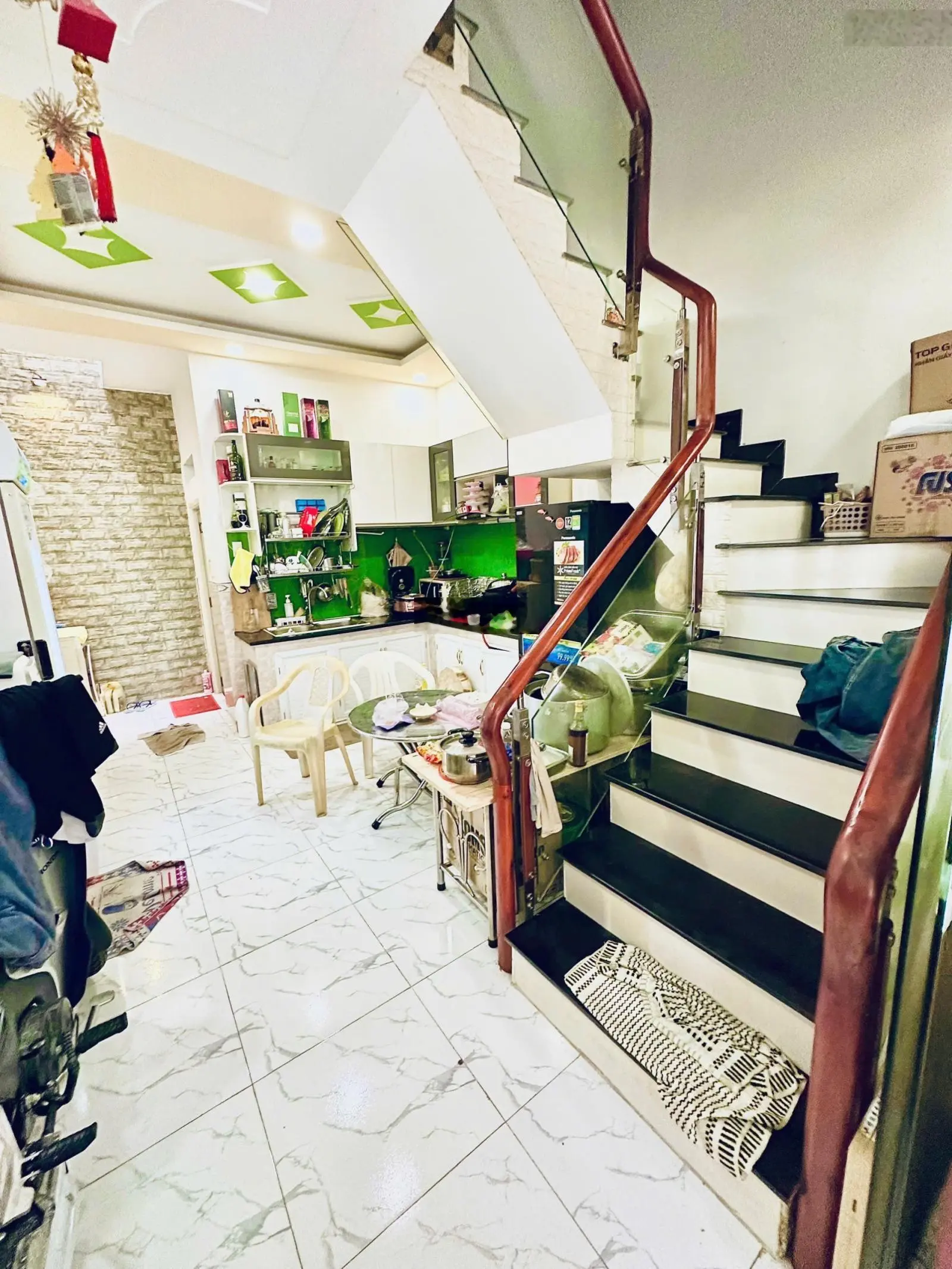 Nhà hẻm xe hơi đậu trước nhà bông sao p5 - 4 tỷ 880 vị trí siêu đẹp