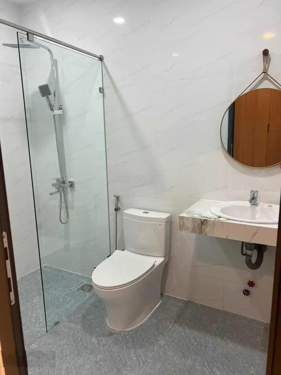Nhà mới 3 tầng hiện đại KĐT Hà Quang 2, tp Nha Trang 7 tỷ 5