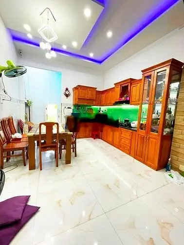 Siêu HIếm, Bán Nhà gần Chợ Tân Bình DT69m2 ngang 4,3m gần HXH 6,2 tỷ