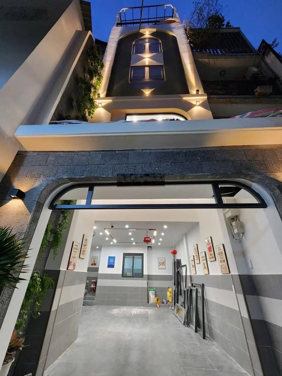 Giảm 1tỷ5 | toà building dòng tiền 123tr/tháng Sư Vạn Hạnh 12 phòng CHDV full NT chỉ nhỉnh 17 tỷ