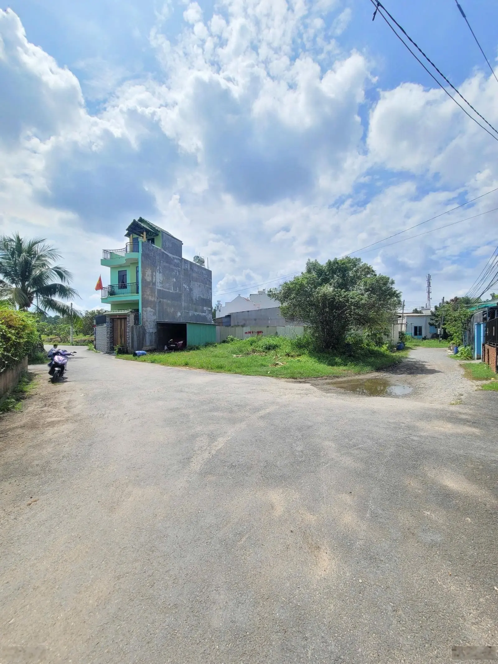 Bán Đất Làm Kho Xưởng, 313m2, Thổ Cư 200m, Xây Tự Do, Gần Trung Tâm Y Tế Dĩ An
