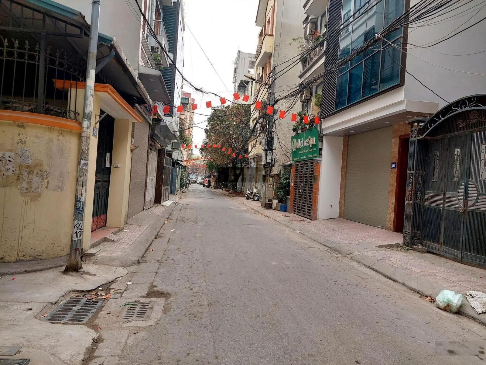 Bán nhà riêng 49m2 ngõ 58 Hoàng Đạo Thành, phân lô, ô tô tránh, gara ô tô.
