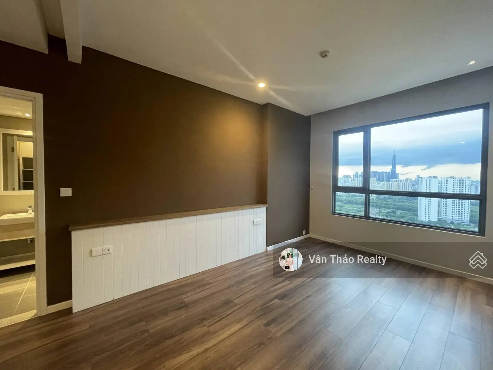 (Diện tích lớn 137m2) Căn hộ 3PN góc - Full kính 2 mặt - Nội thất cơ bản - Đảo Kim Cương Quận 2