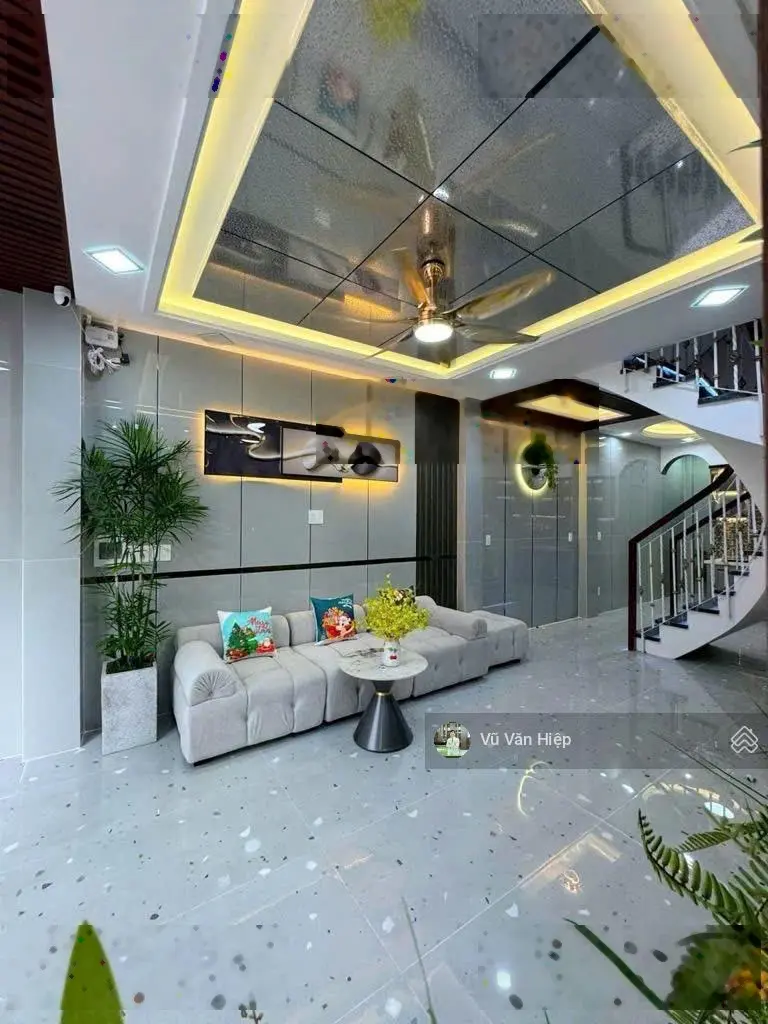 Nhà 3 lầu mới, đầy đủ nội thất Hậu Giang, Quận 6 gồm 4PN bán 5.8 tỷ thương lượng