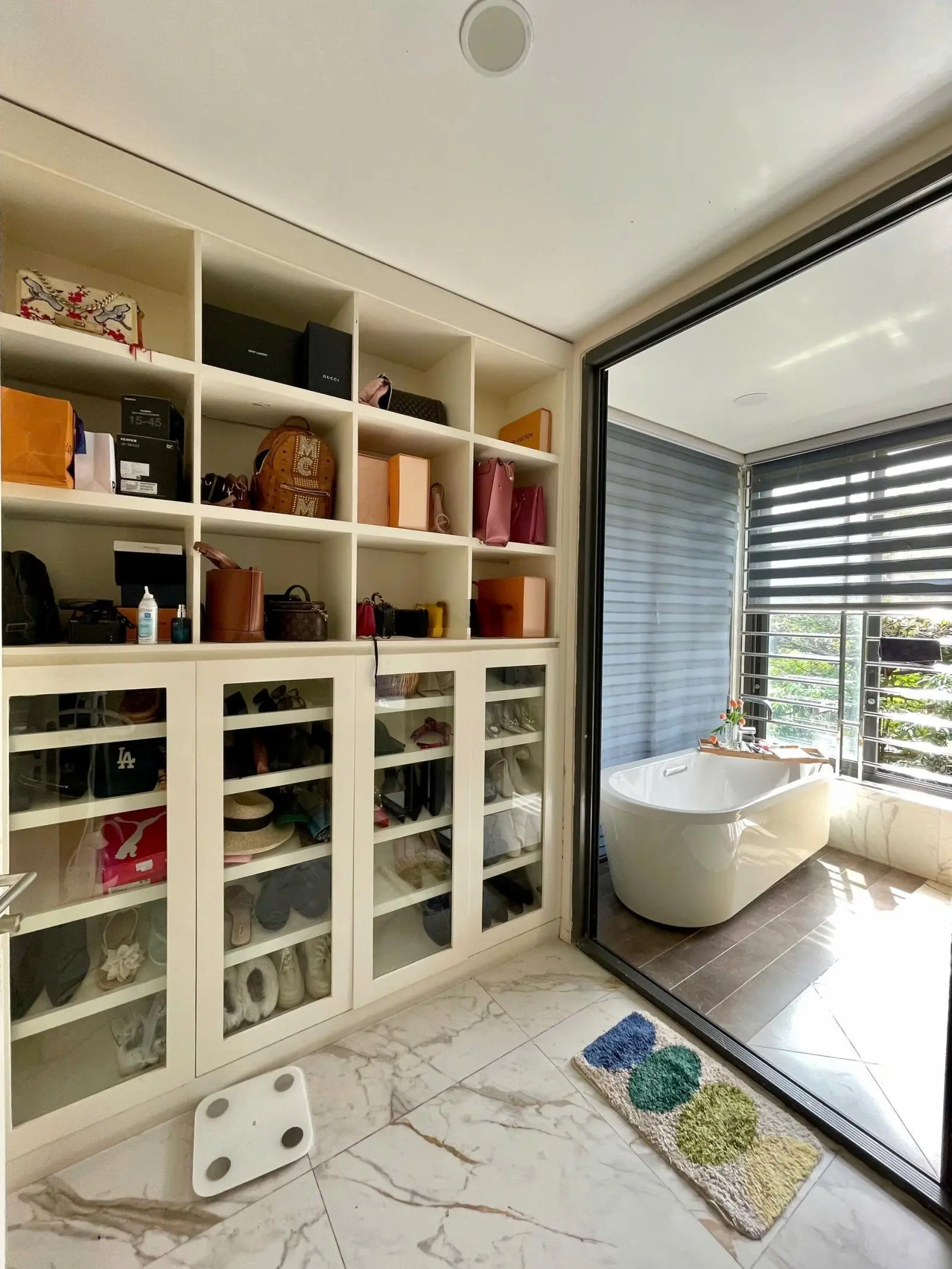 Bán biệt thự view sông, công viên 240m2 tại đường 61, Tân Phong, Q7, giá siêu ngộp chỉ 38 tỷ VND