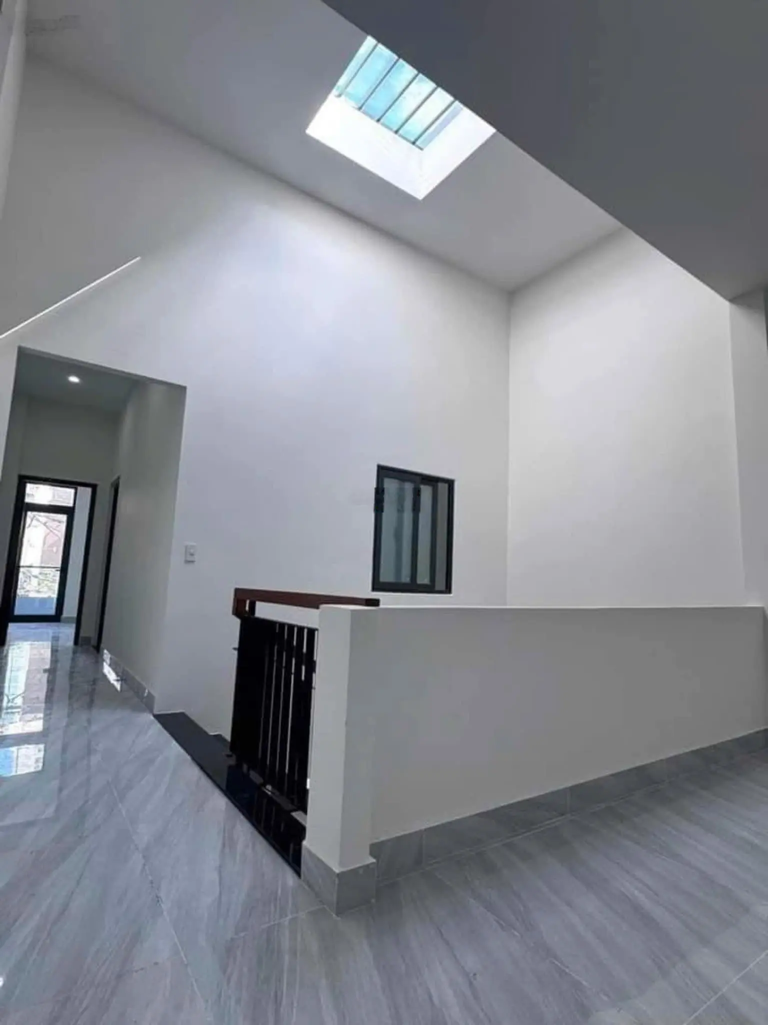 Kẹt tiền bán gấp nhà gần Lotte Nguyễn Thị Thập, Tân Phong, Quận 7. Giá chỉ 3,59 tỷ. 0906 806 *** Ngân