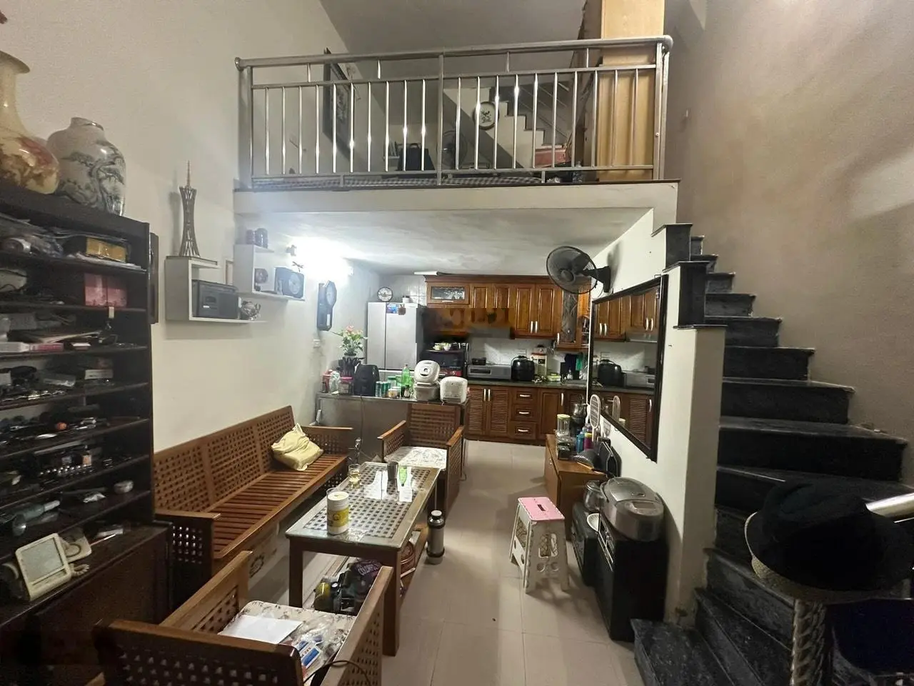 Bán nhà riêng sổ 20/SD 28m2 5 tầng mặt tiền 3.75m giá chỉ 4.6 tỷ ngay trung tâm Đống Đa 3PN