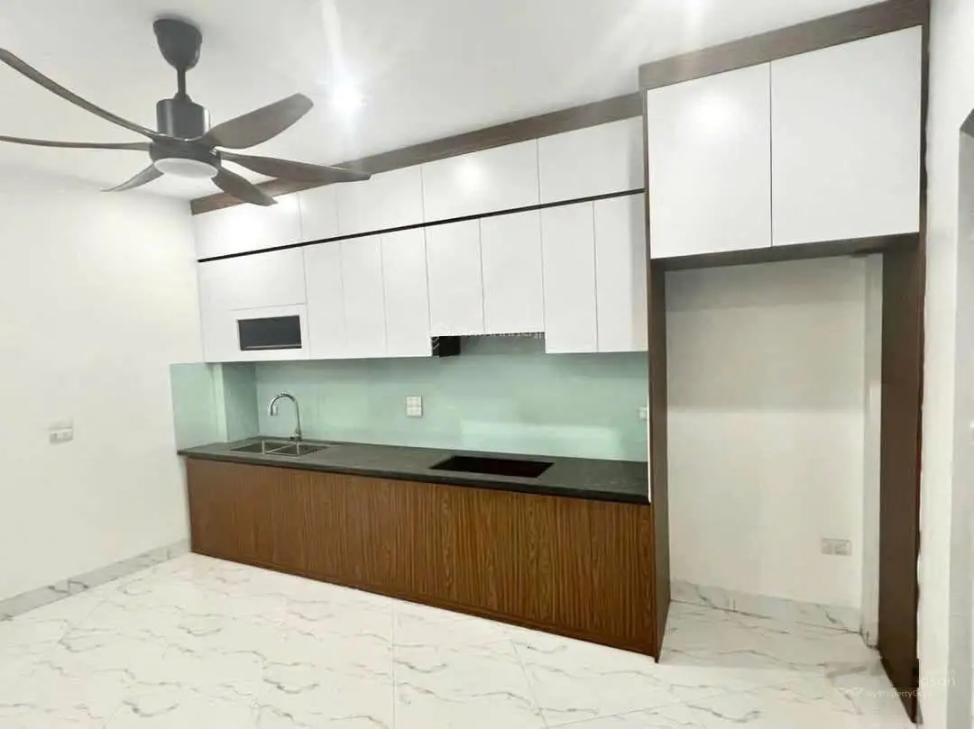 Chính chủ cần bán nhà DT 48 m2 x 6 tầng, mặt tiền 3.8 m, giá 9.5 tỷ