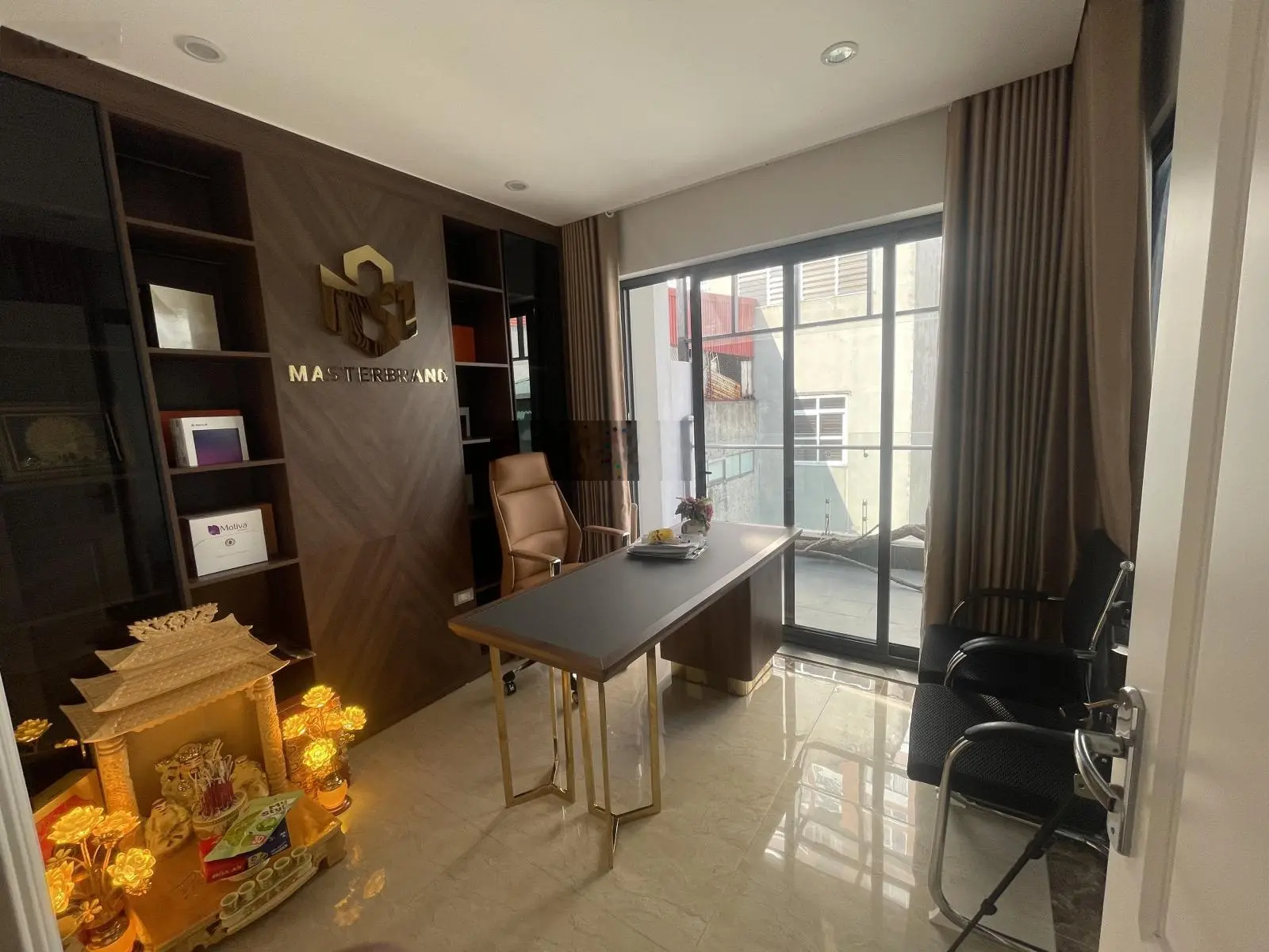 Bán liền kề diện tích 108m2, 5,1m mặt tiền, trước nhà ô tô tránh, dừng đỗ ngày đêm, gara ô tô