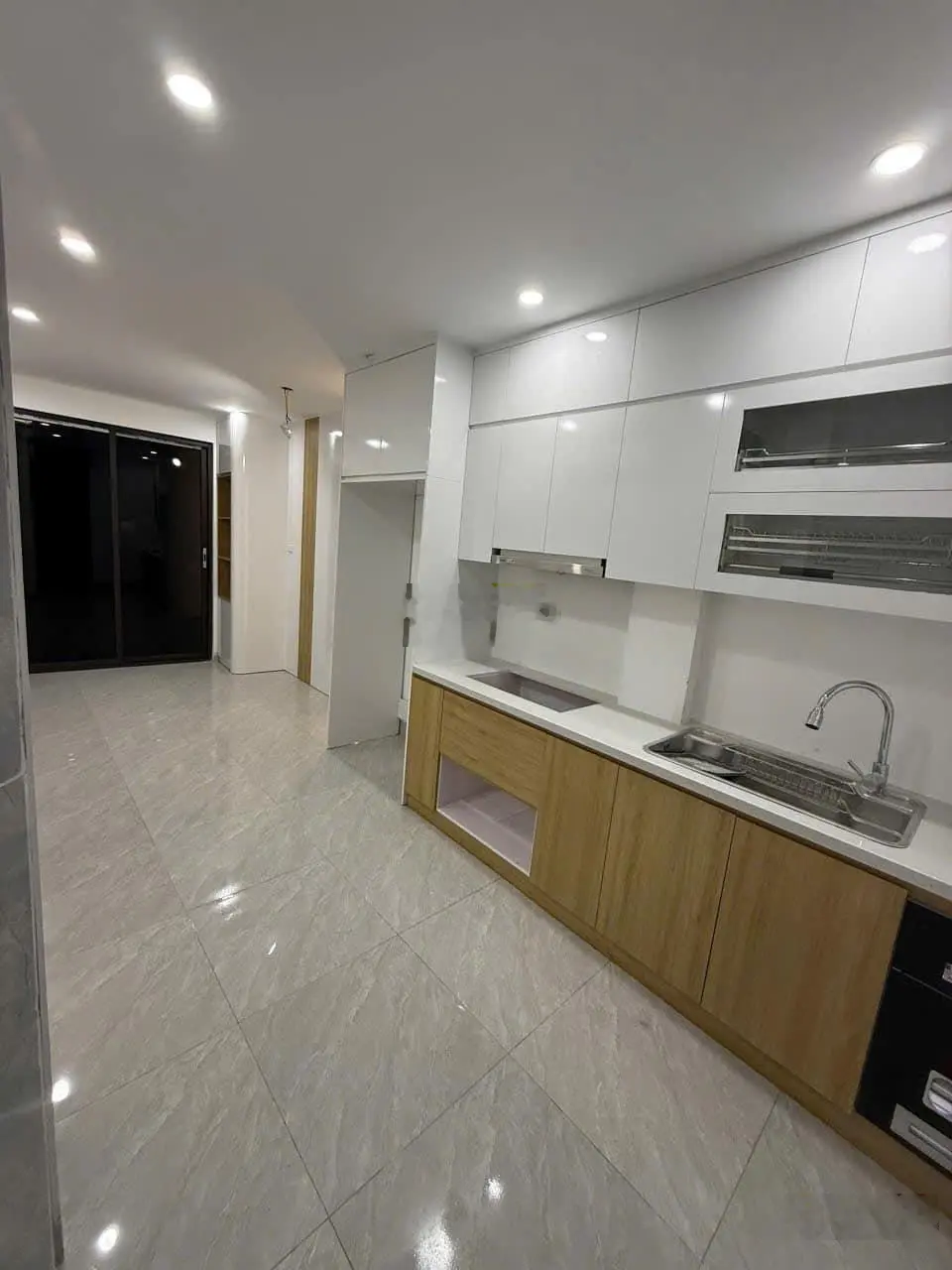 Bán gấp nhà mặt phố Cự Lộc, 11,5 tỷ, 31m2, 5PN, 5WC, 6 tầng Thang Máy,Thông sàn, Thanh Xuân, Hà Nội