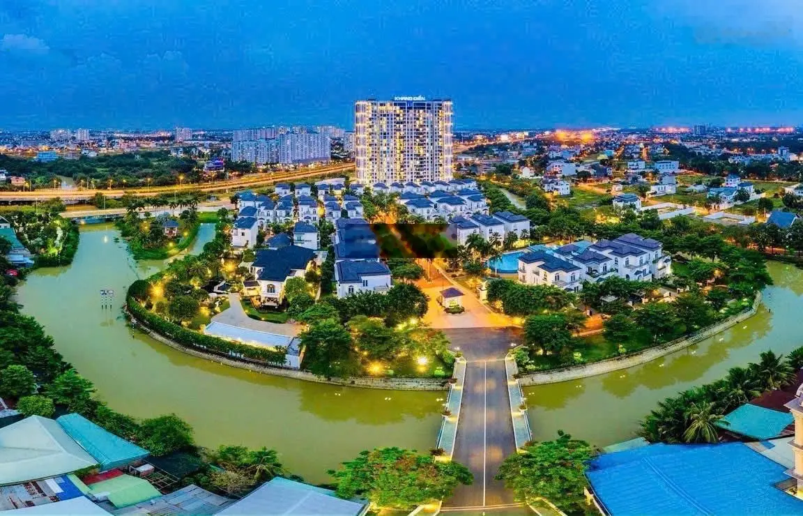 Biệt thự khu compound Venica Khang Điền, 286m2, 11x26m, 3PN, 4WC, full nội thất, Đ. Đỗ Xuân Hợp, Q9