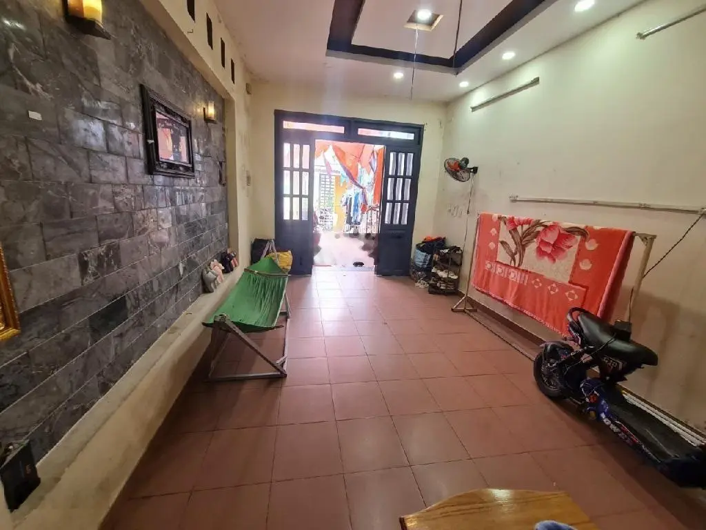 Ngộp bank bán gấp nhà 2T - 135m2 3PN, ngay cầu vượt Gò Dưa, sát bên trường THCS Tam Bình Tp Thủ Đức