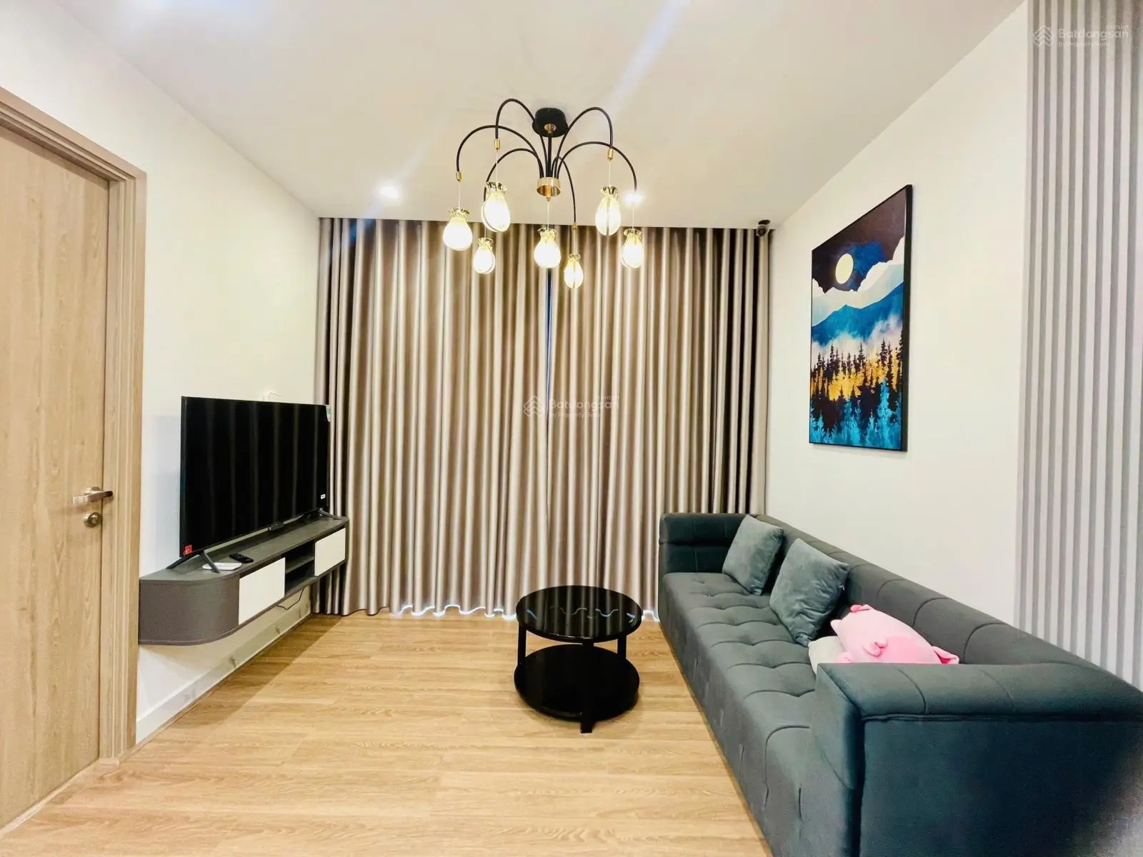 Chỉ 2tỷ85 căn 2 phòng ngủ full nội thất Beverly Solari Vinhomes Quận 9
