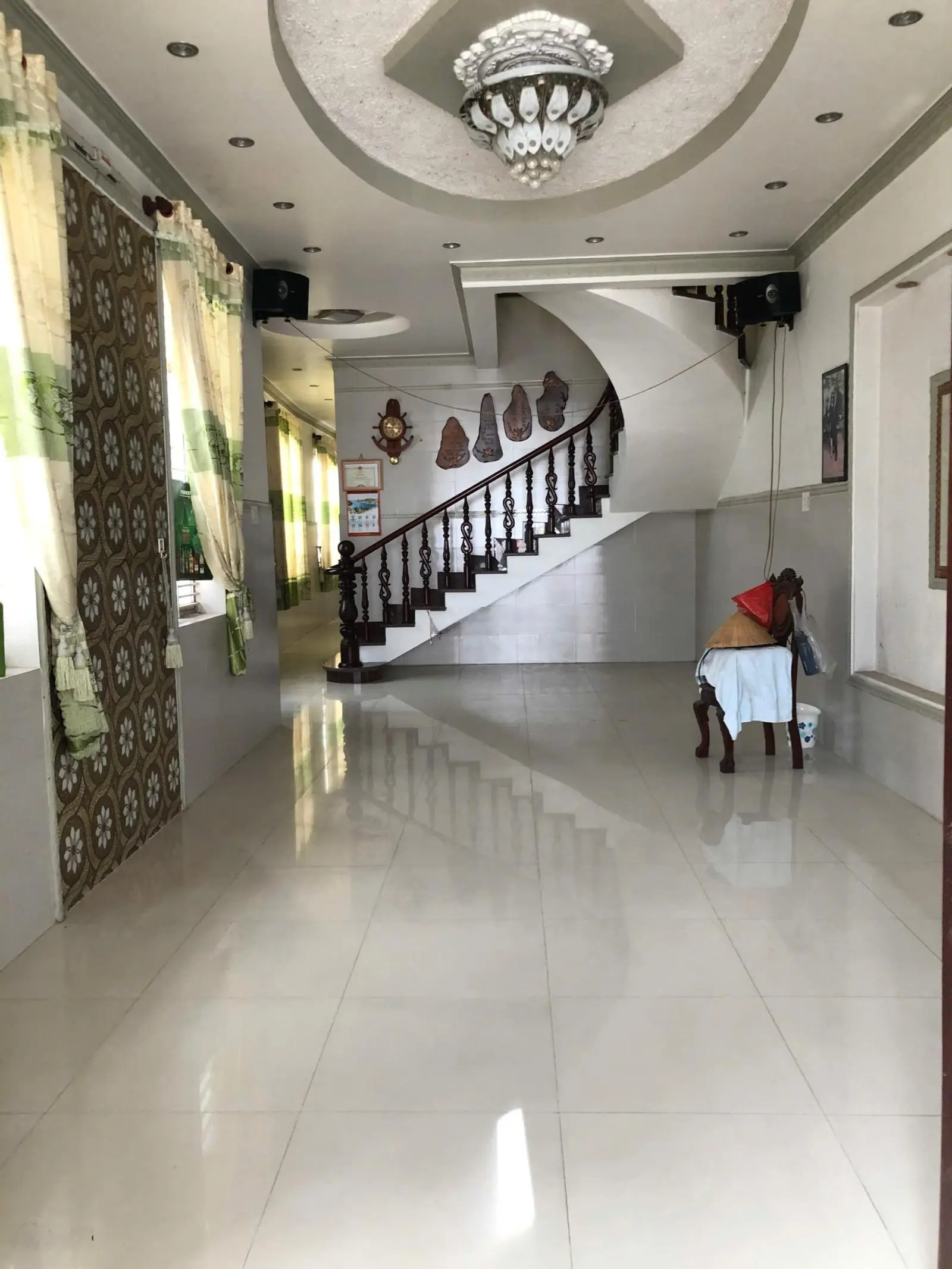 Nhà chính chủ 208,7m2, sổ hồng, full nội thất, 1 lầu, ban công, Gò Dầu, Tây Ninh (có thương lượng)
