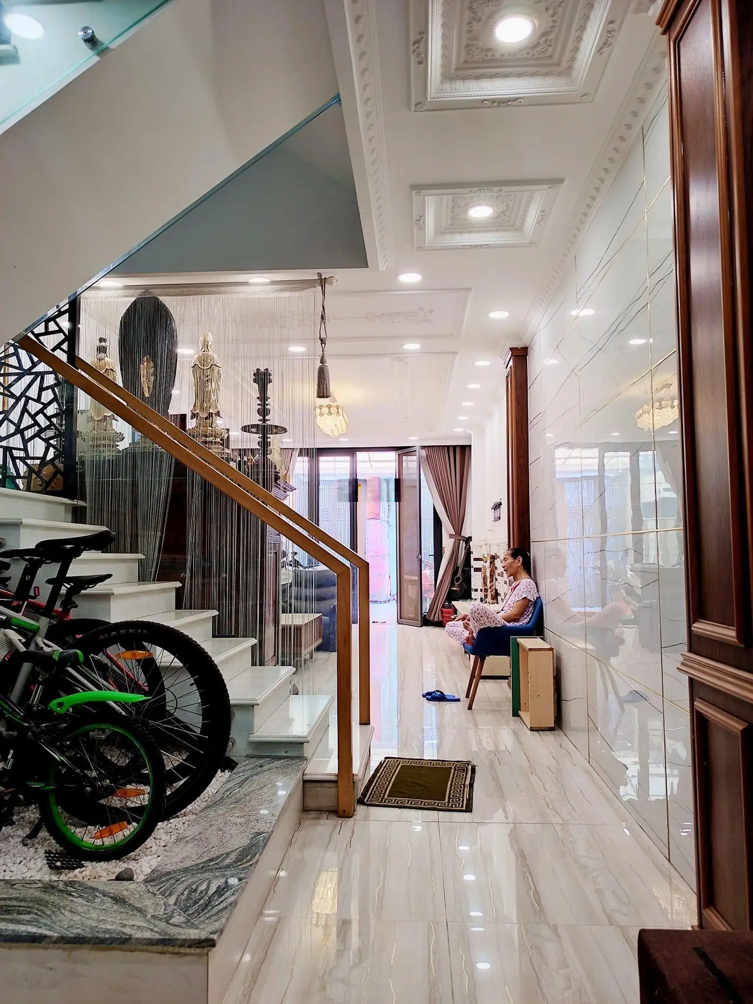 Nhà bán 86m2, Quận 7, xe hơi tận nơi nhà 3 tầng 4m x 21,5m nhỉnh 7 tỷ