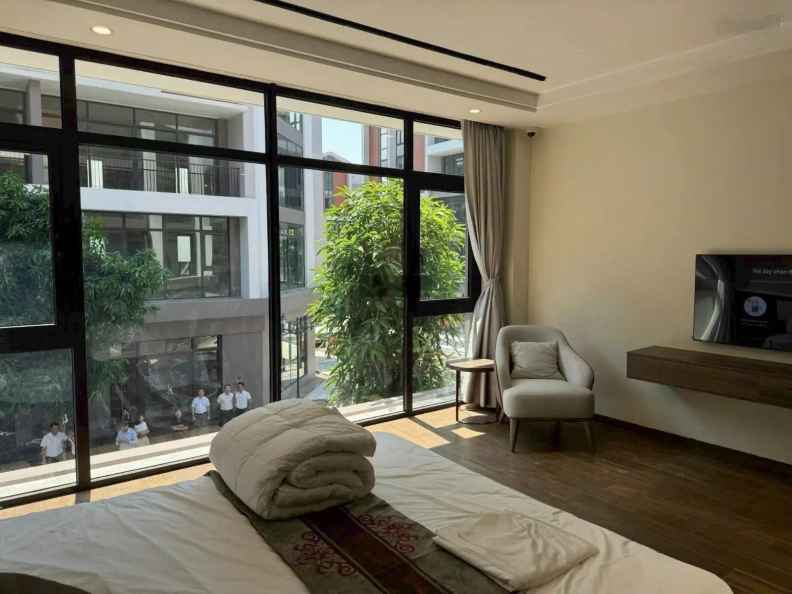 Bán phố biển 8-04aps góc hàng hiếm dt 85m2 giá 128tr/m2 ck 20% sát 43 toà chung cư vinhomes ocp3 hy