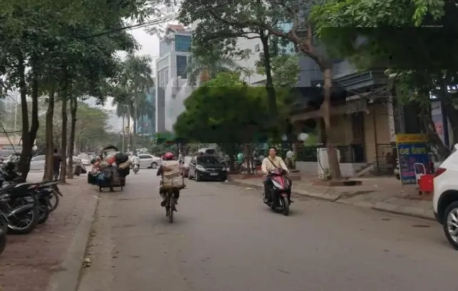 Siêu hiếm ! Tìm mỏi mắt mới có ! Đất trung tâm quận Cầu Giấy - 140 m 22.5 tỷ - Bao qui hoạch.