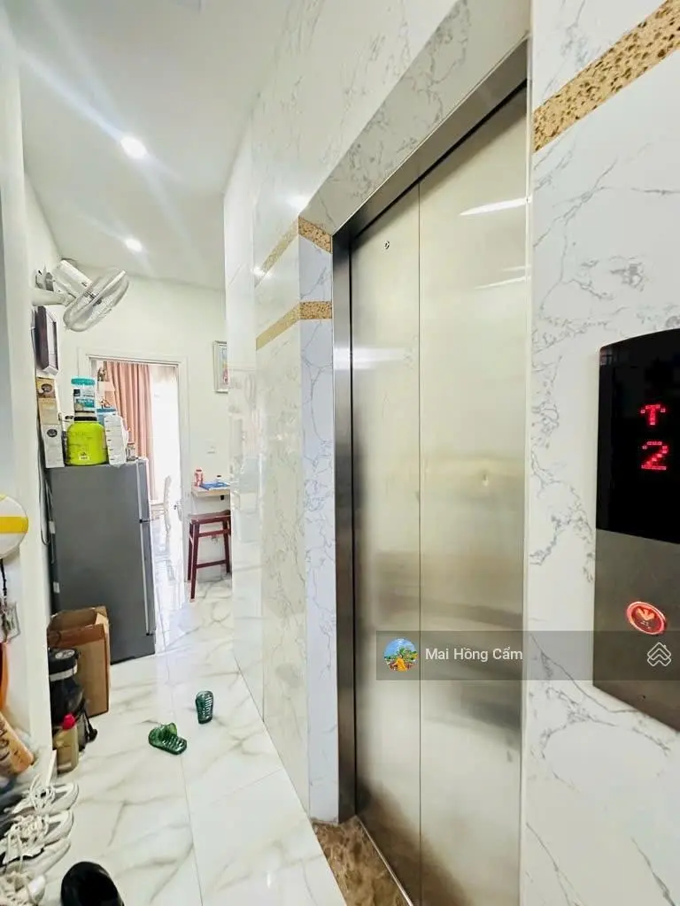 Bán nhà mặt tiền 6 tầng có thang máy vị trí trung tâm kinh doanh đa ngành