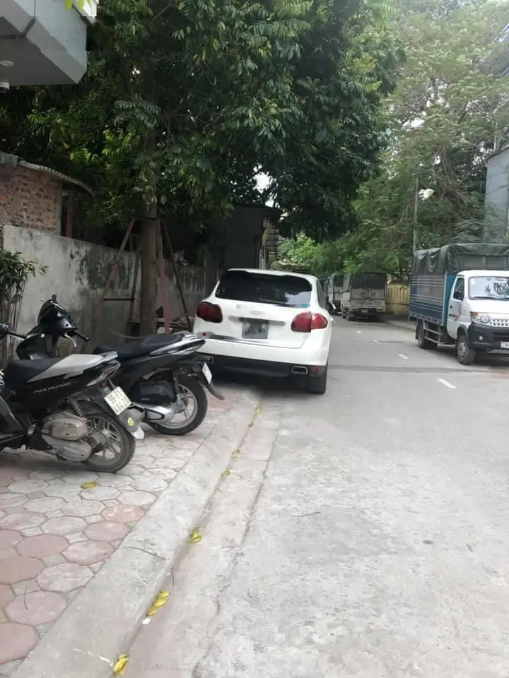 Chỉ 9.25 tỷ cho 78m2 đất đường 13m Thạch Bàn, giá trị là 14.5 tỷ nếu đường được đấu nối