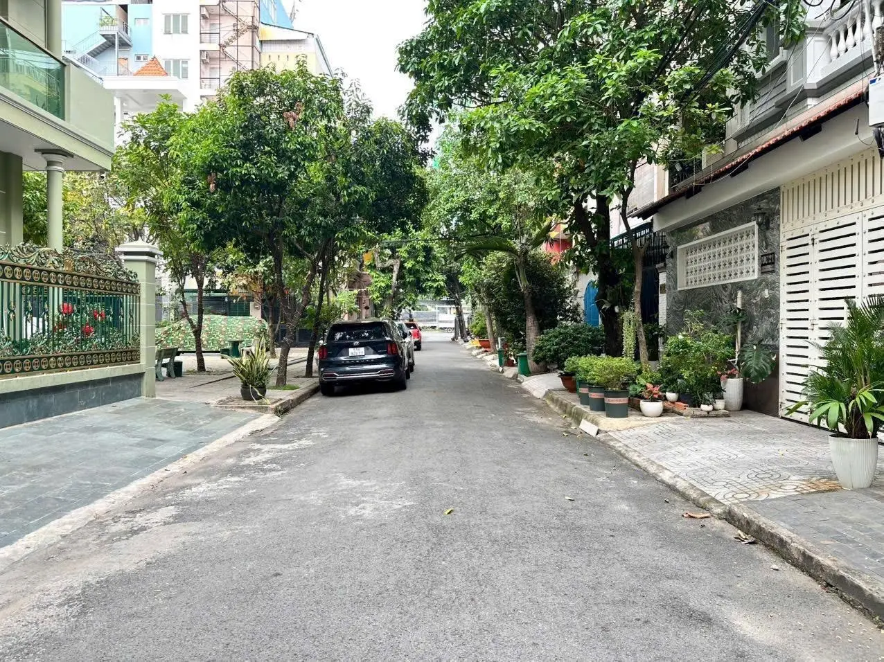 Siêu phẩm 4 tầng, DT: 8m x 20m, khu vip dân trí cao, Cộng Hoà, P. 4, Tân Bình, giá 25 tỷ TL
