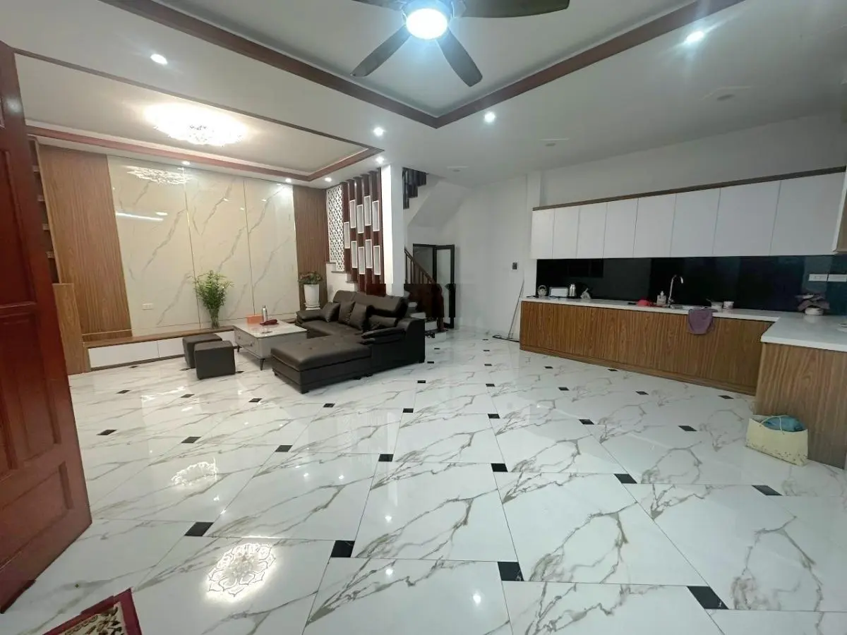 Bán nhà Tôn Đức Thắng, Đống Đa, lô góc, 10m ô tô, 55m2, 5 tầng, giá 8.5 tỷ