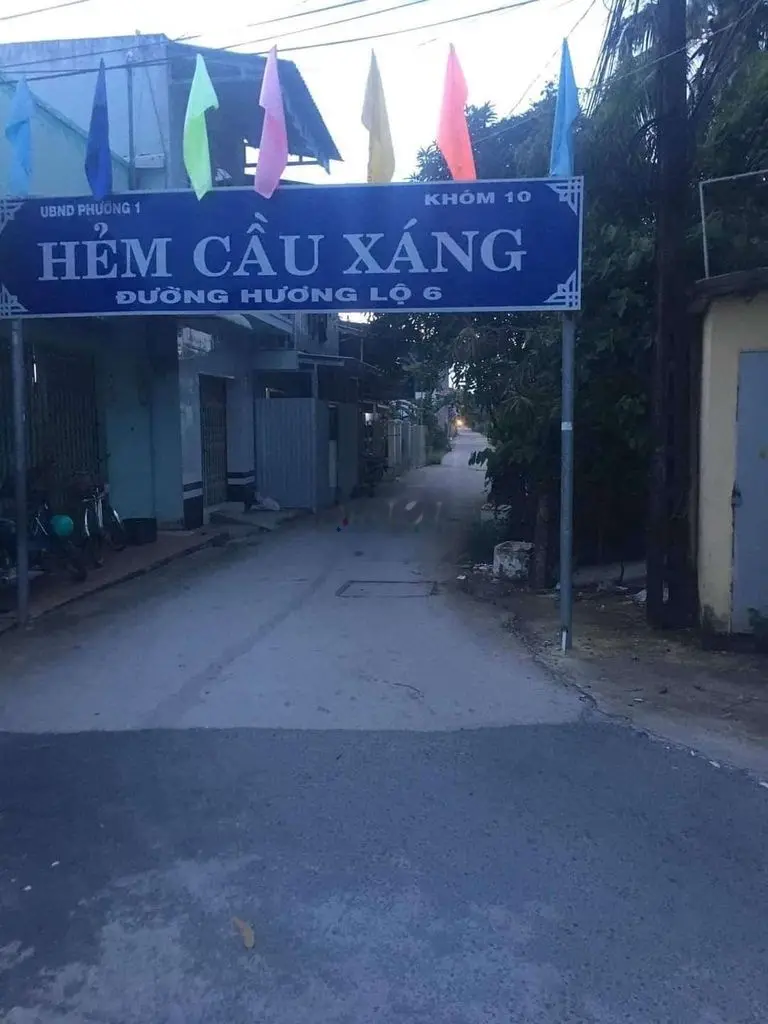 BÁN NHÀ CẮP 4 VÀ DÃY TRỌ, HẺM OTO, PHƯỜNG 1