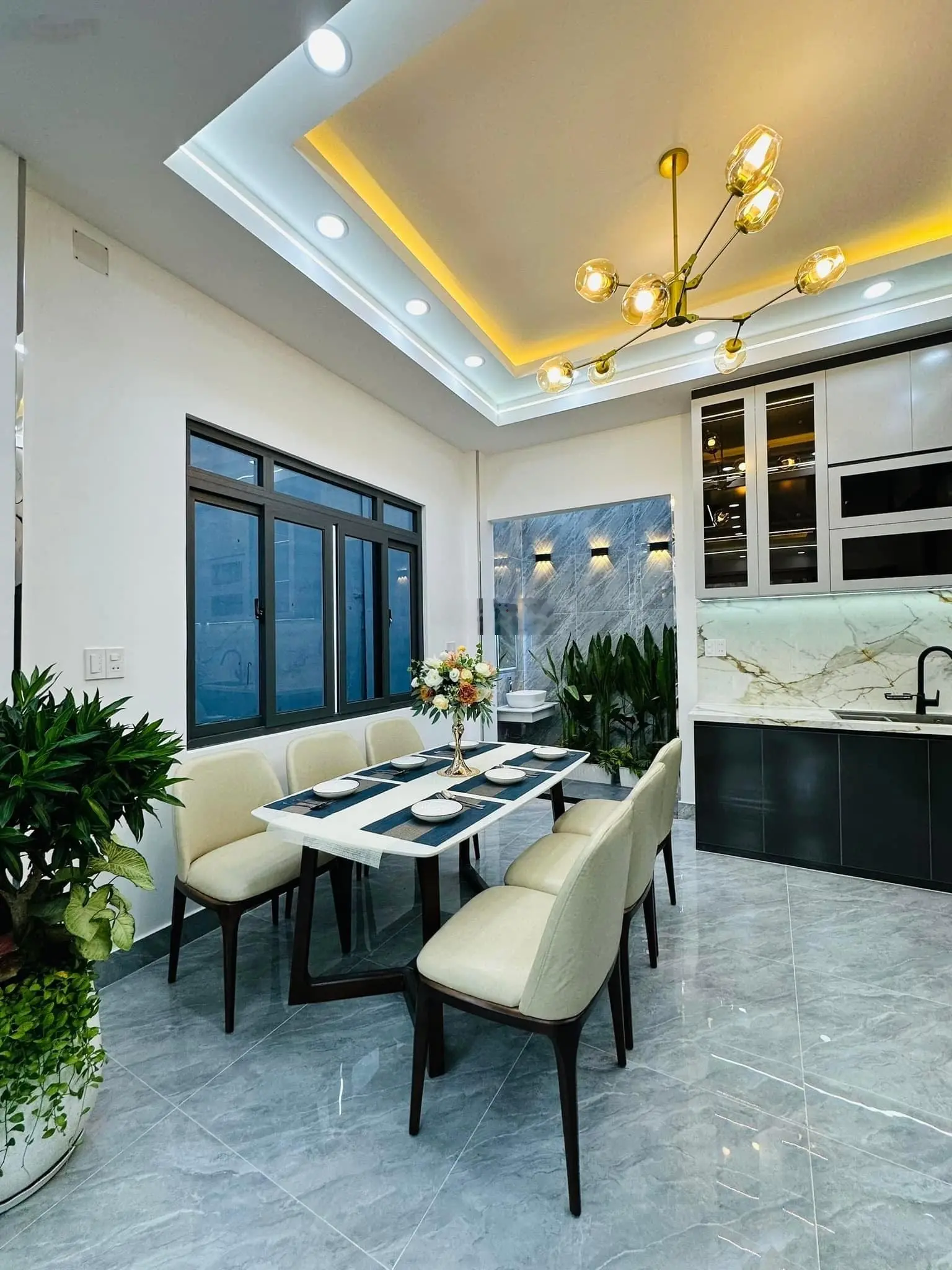 Thanh lý siêu phẩm nhà 1T2L quận 10, giá 3tỷ6,51,6m2(4,3x12m)sổ hồng riêng, hẻm xe hơi,hốt lẹ!!!!