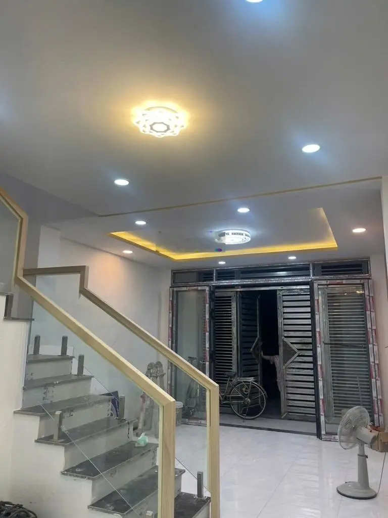 Bán nhà 1 trệt 1 lầu mới đẹp hẻm ô tô tới cửa phường Tăng Nhơn Phú B, Quận 9 giá nhỉnh 4 tỷ