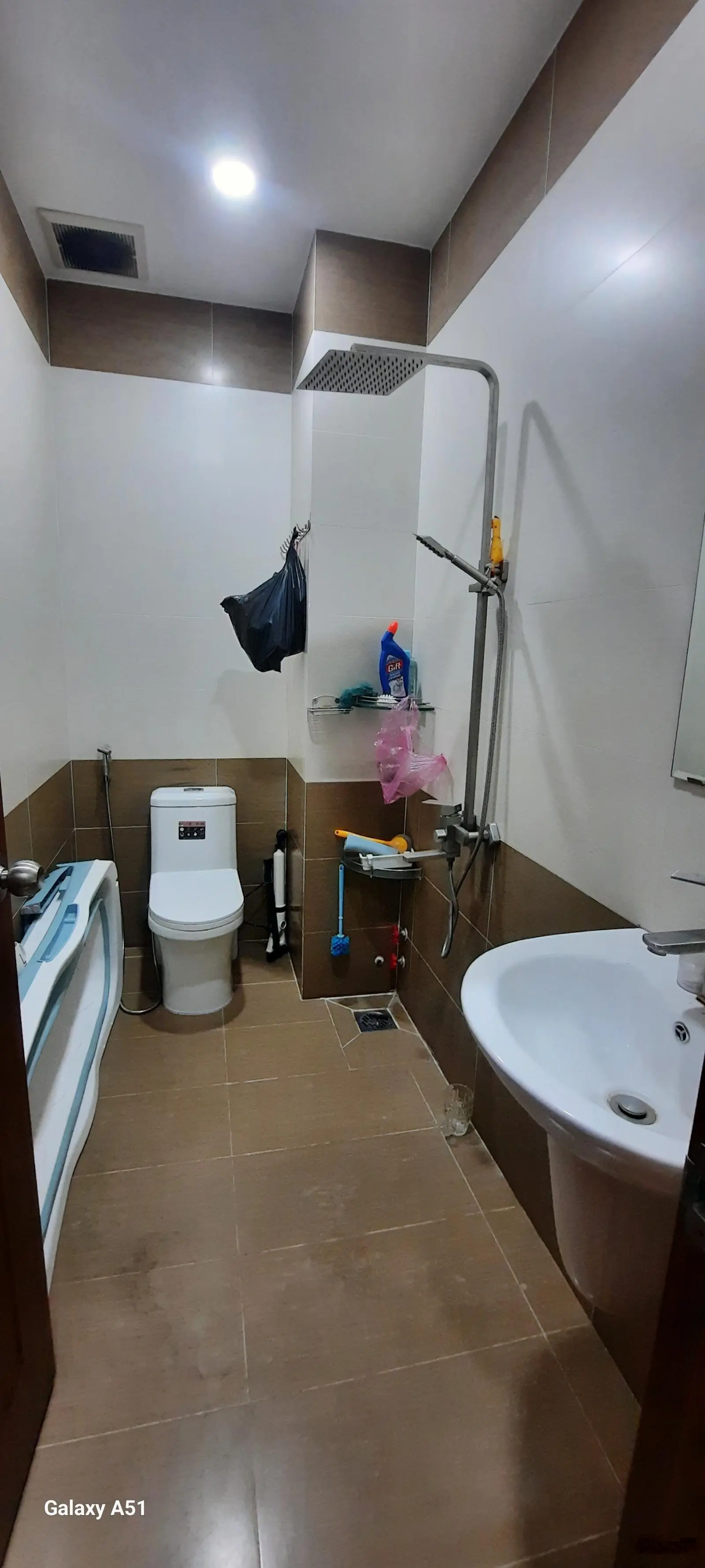 Bán nhà 1 trệt 3 tầng đường 182, Tăng Nhơn Phú A, Q9