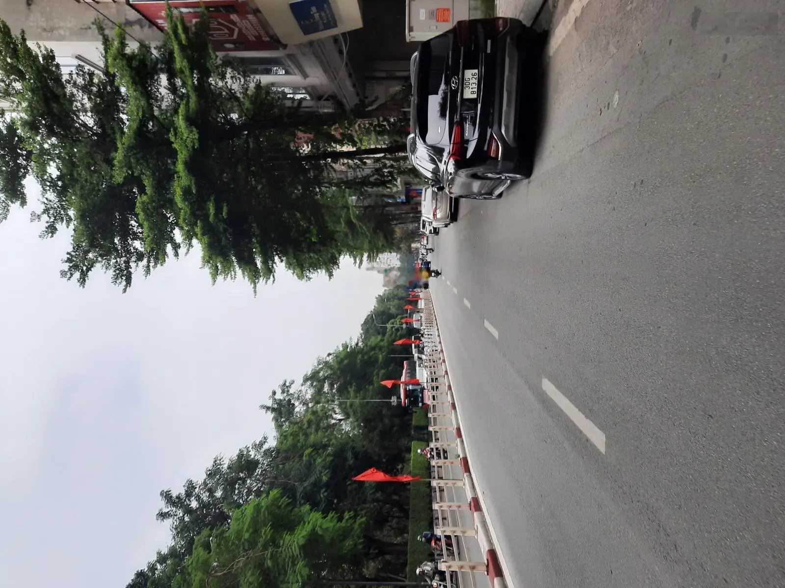 CỰC HIẾM, CÓ 102,BÁN NHÀ MẶT PHỐ QUẬN ĐỐNG ĐA,HÀNG CHÁO,122M2,5 TẦNG, 2 MẶT THOÁNG.GIÁ GẦN 400TR/M2