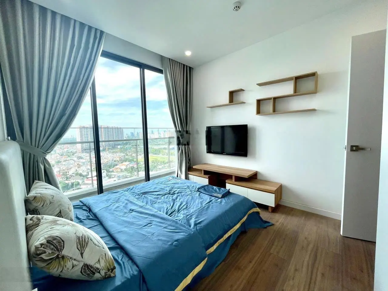 Chung cư D'Lusso chủ nhà gửi bán lỗ căn hộ 2PN, giá chỉ 4,1 tỷ còn thương lượng không báo giá ảo