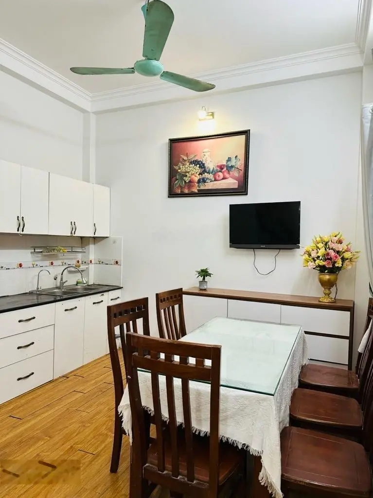 Hiếm Nhà đẹp 3 Tầng ở ngay, Ô TÔ tải thông, lô góc 38m2 nhỉnh 6 tỷ