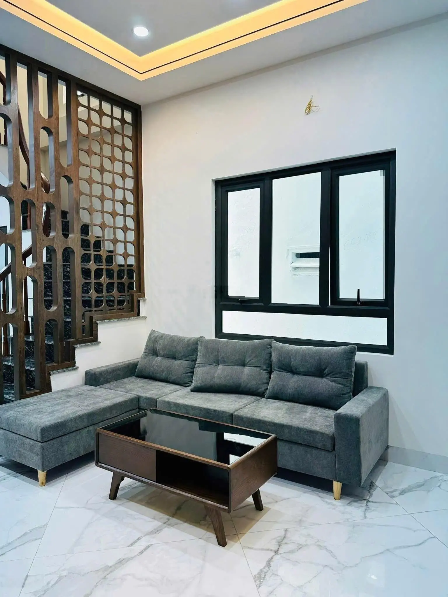 Chỉ ~ 6.6 tỷ! Nhà phân lô Hồ Tùng Mậu. DT 35m2* 5 tầng, MT siêu rộng. Ngõ thông, 3 bước ra mặt phố