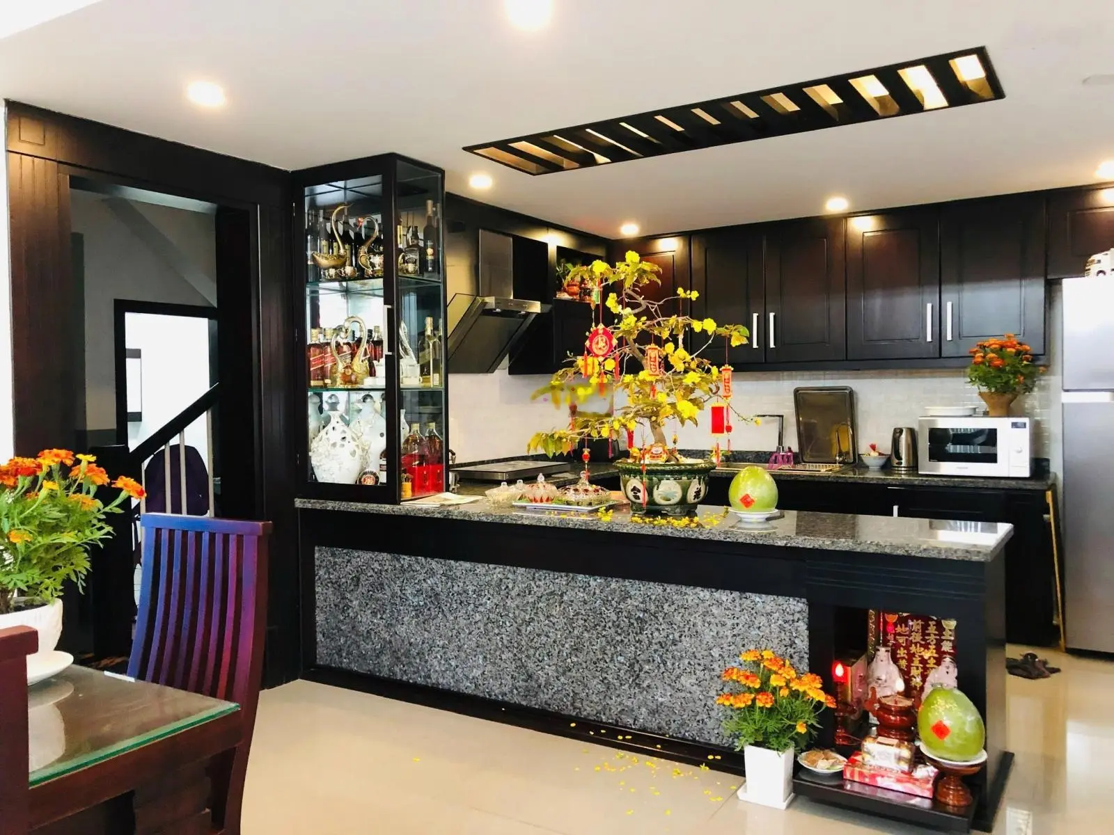 Nhà 4 Tầng, 2 Mặt Tiền Trần Nguyên Hãn và Định Cư, Phường Tân Lập, Gần Biển giá rê