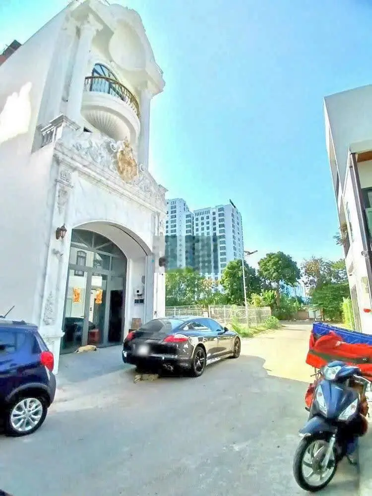 BÁN LÔ ĐẤT KDC KIỀU ĐÀM P TÂN HƯNG QUẬN 7 Giá: 8.1 Tỷ. 4x18m.
