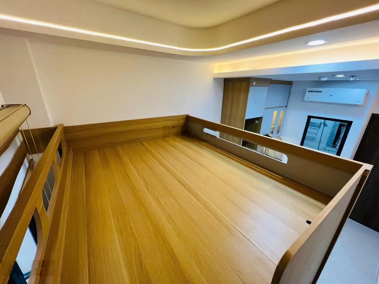 Bán tòa CCMN Phạm Văn Đồng, đầu tư, dòng tiền khủng, gần phố, 66m2 15.X tỷ