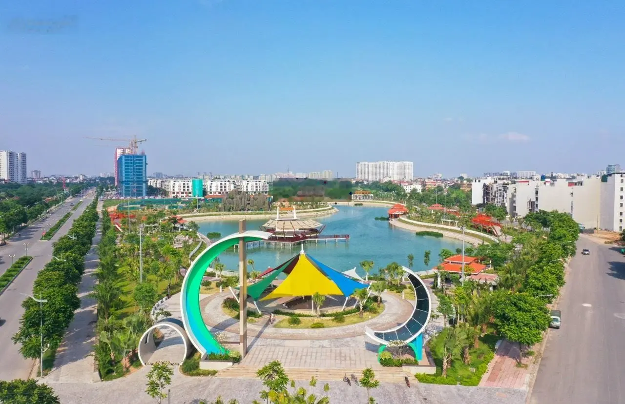 Nhận nhà ở ngay, Khai Sơn city, căn hộ 2PN giá chỉ 5,1 tỷ bao phí, tầng trung cực đẹp.LH 0979 209 ***