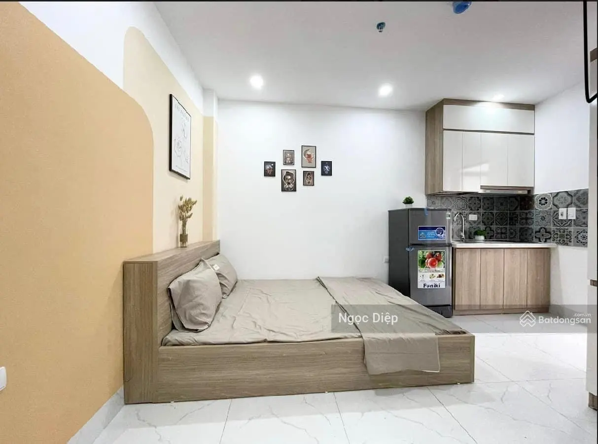Bán tòa căn hộ DV phố Hoa Bằng. DT khủng 70m2 6.5m MT giá 16.5tỷ0945 453 *** phù hợp cho các đầu tư