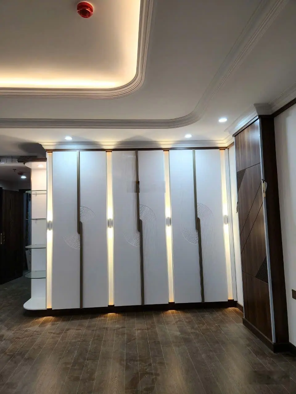 Bán tòa văn phòng Mỹ Đình 78 tỷ(138m2, 9T, MT 6,8m) có hầm, đường ôtô tránh LH 0975888847