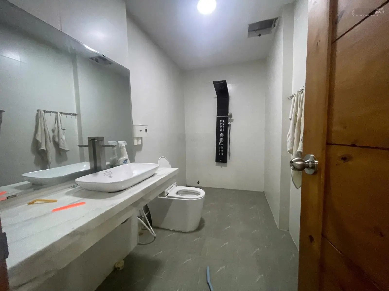 Chủ cần bán biệt thự mini ở Vĩnh Hiệp ở gần đường d30 đặc biệt có hồ bơi cách biển 7km tới bãi tắm
