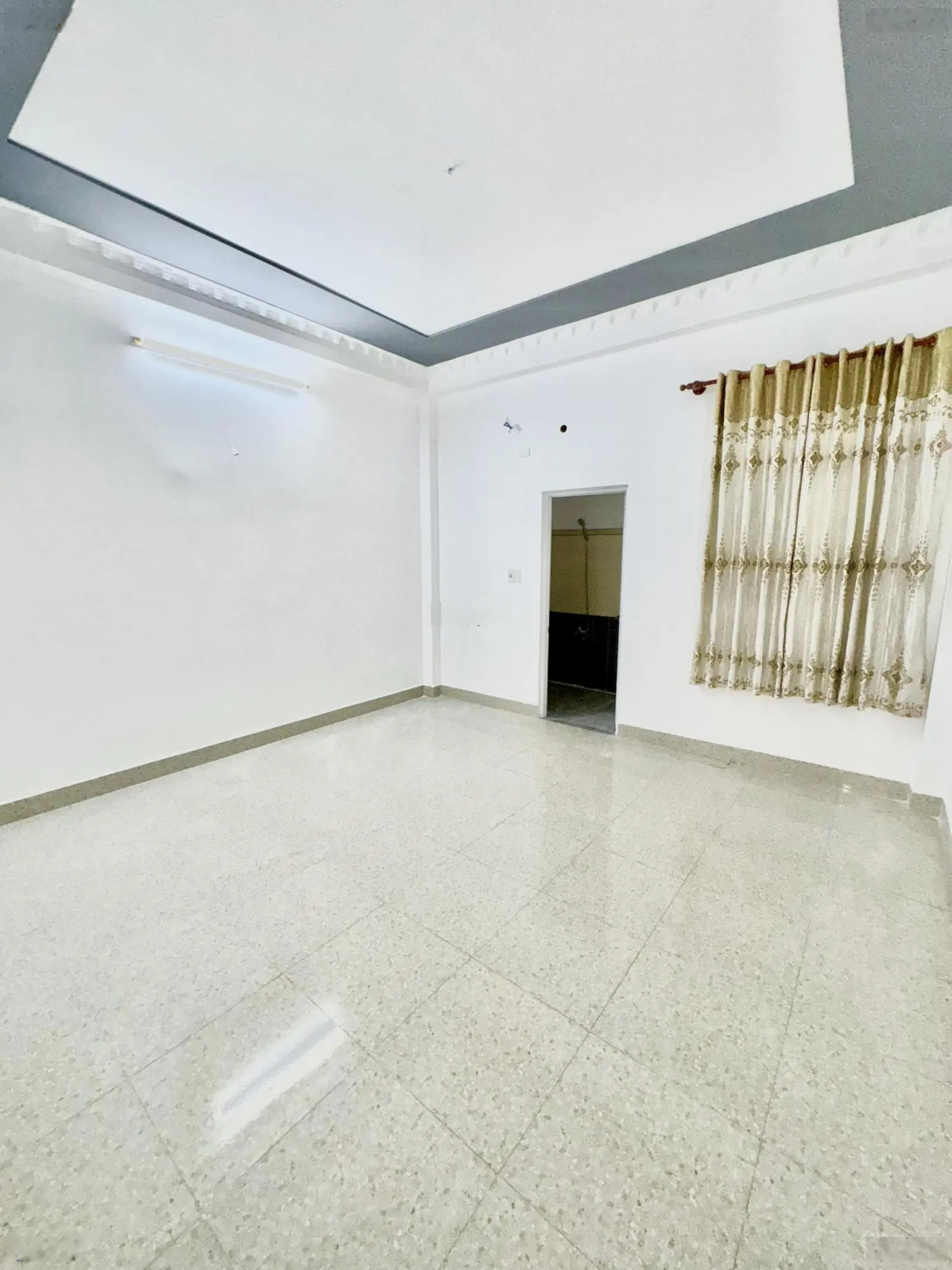 Bán nhà 1 trệt 3 lầu mặt tiền đường Hiệp Thành 7, phường Hiệp Thành, Quận 12