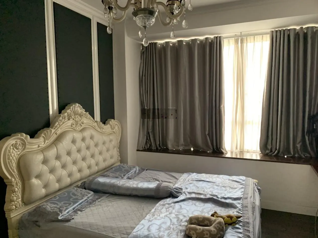 Bán gấp căn hộ 106m2 Sunrise City South diện tích 106m2 2 phòng ngủ đầy đủ nội thất, giá 4,4 tỷ
