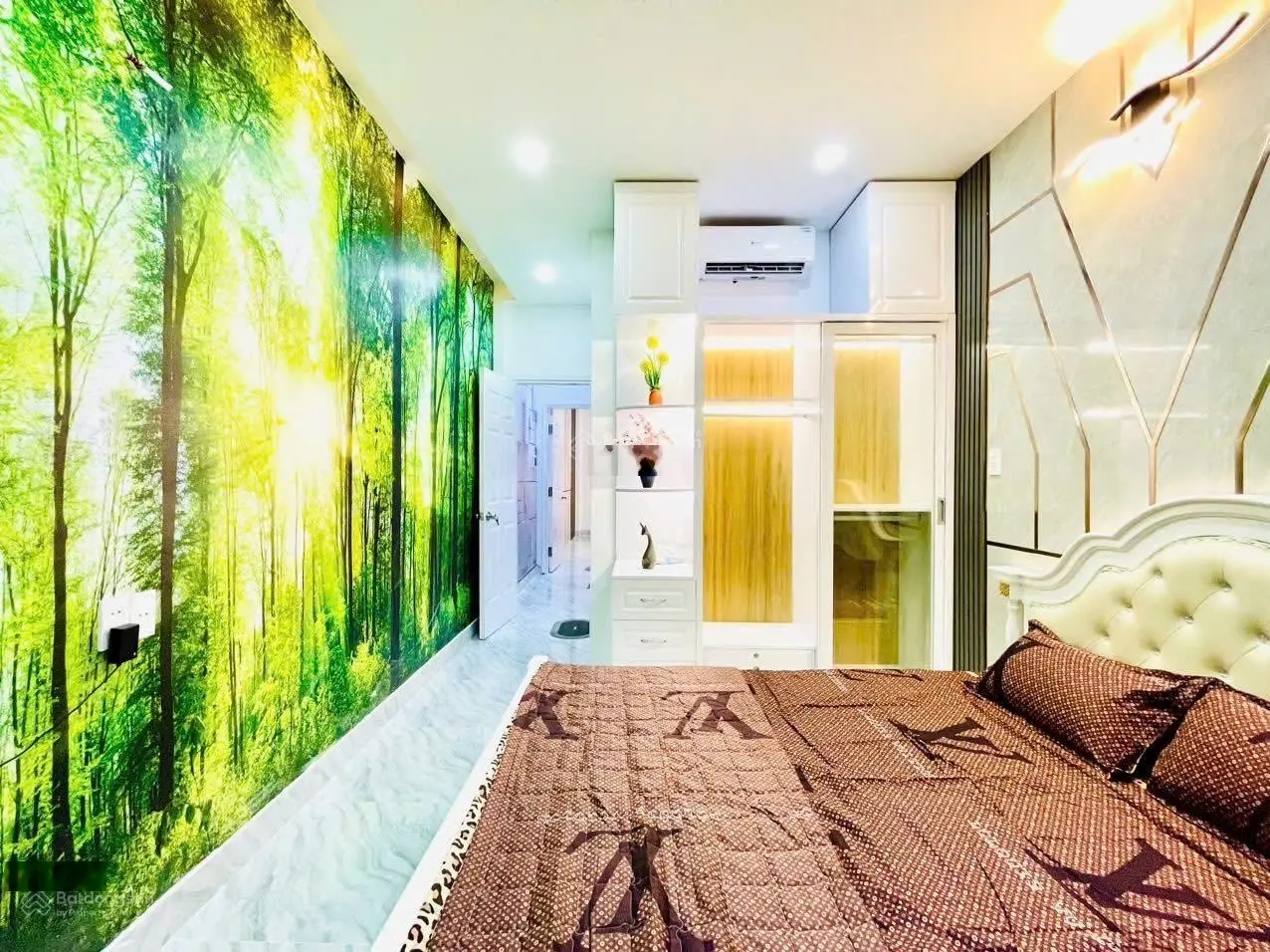 Bán nhà 3 tầng 4PN 4WC, 68m2 chỉ 2tỷ350 Nguyễn Tri Phương, P5, Q10. Gần ĐH Y Dược TPHCM. Sẵn sổ.